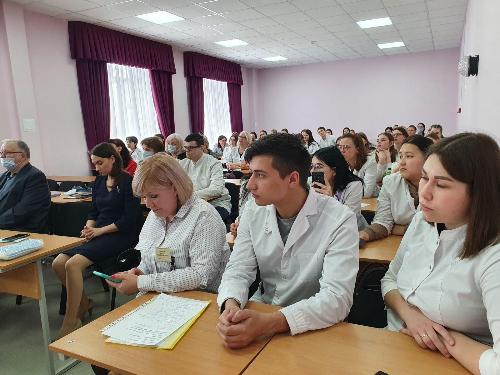 В ОКФЦ готовы принять молодых специалистов