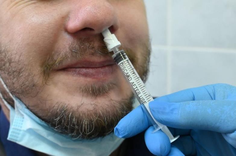 Вакцинация сотрудников ОКФЦ назальной вакциной против новой коронавирусной инфекции (COVID-19)