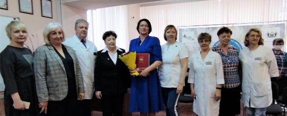 Медицинская сестра Заводоуковского филиала ОКФЦ Елена Андреева получила благодарность от Тюменской областной Думы
