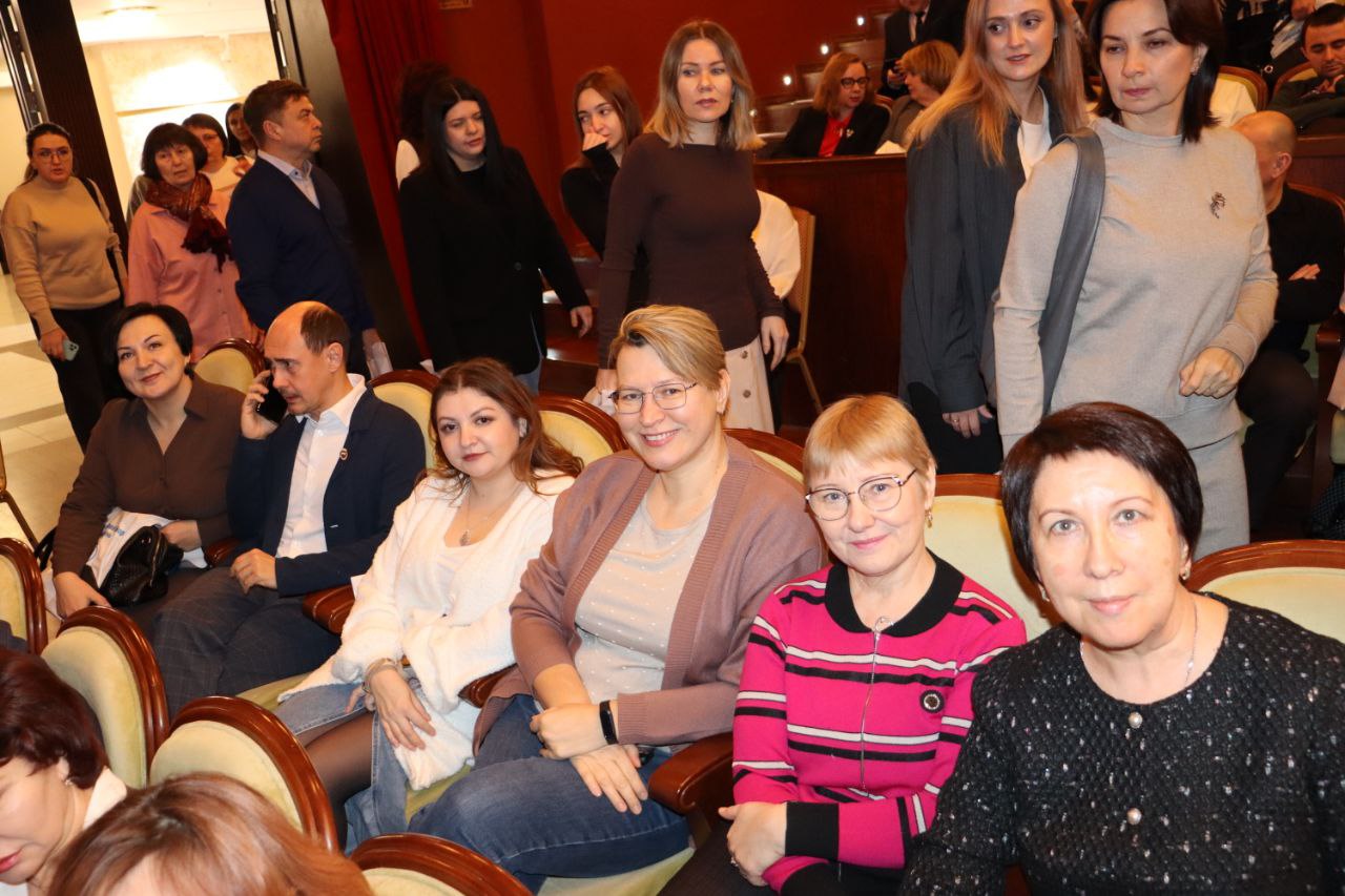 Медицинские специалисты ОКФЦ принимают участие в конференции «Университетская клиника»  